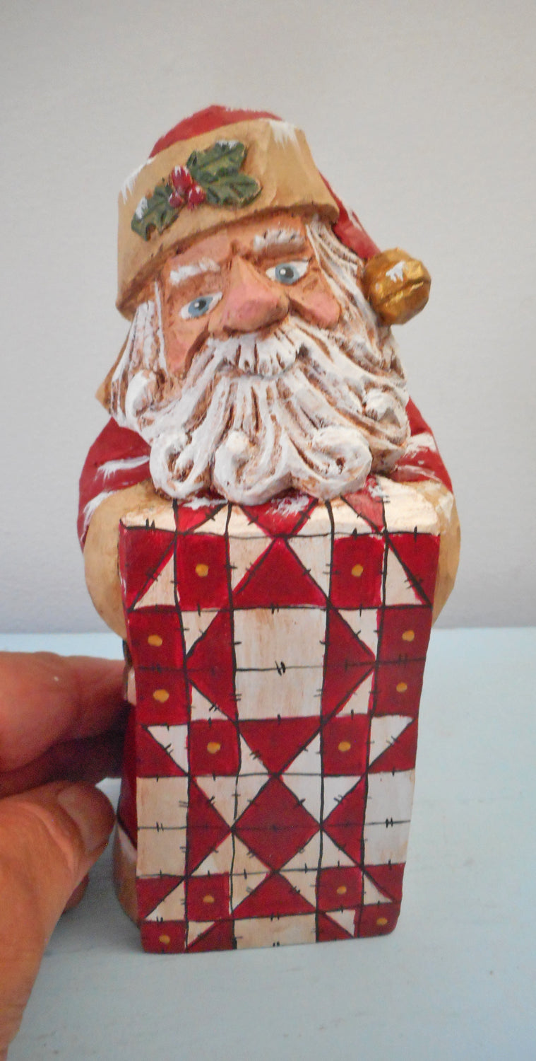 Santa Claus with barn quilt