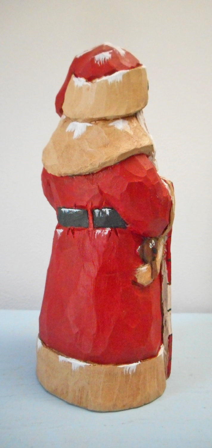 Santa Claus with barn quilt