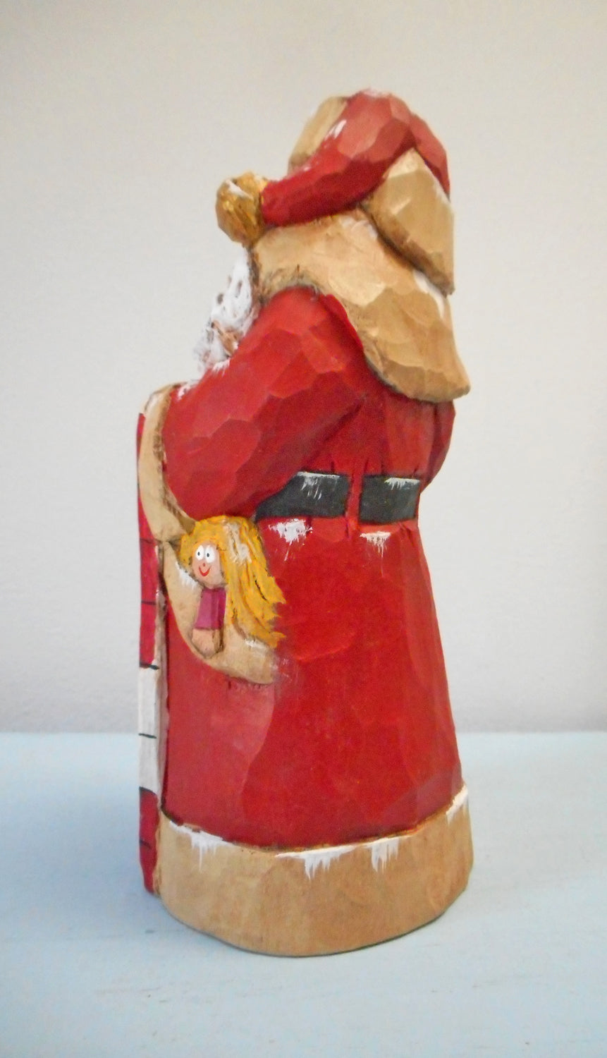 Santa Claus with barn quilt