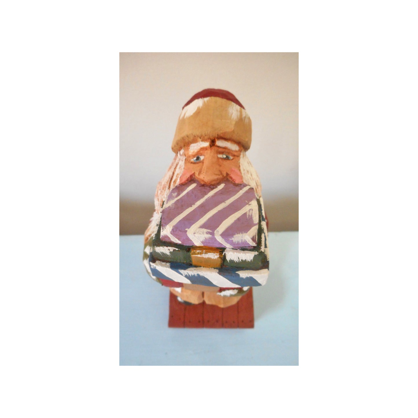 Commission Santa with packages
