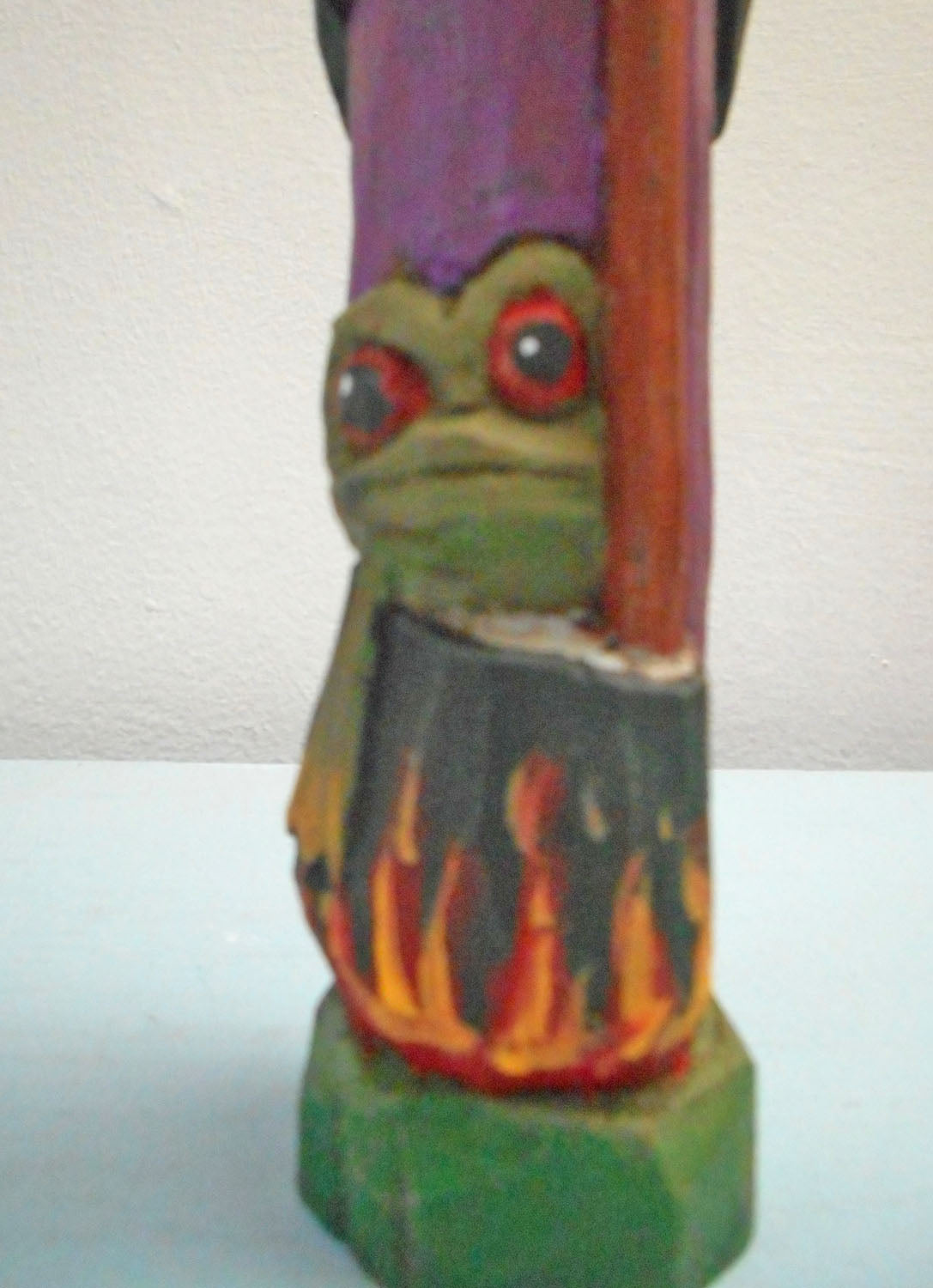 Halloween Witch Wood caring