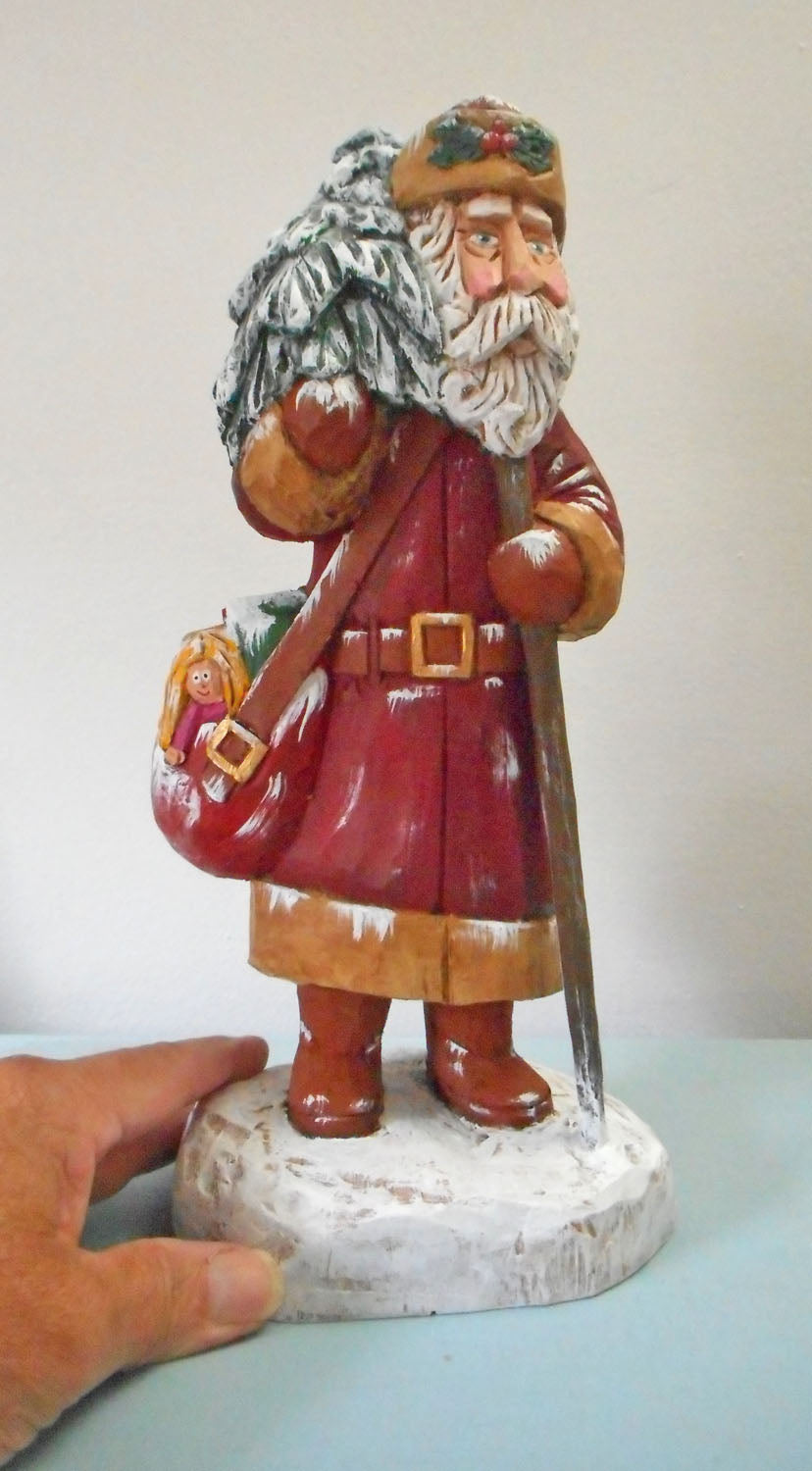 Christmas Traveler Santa Claus Sculpture