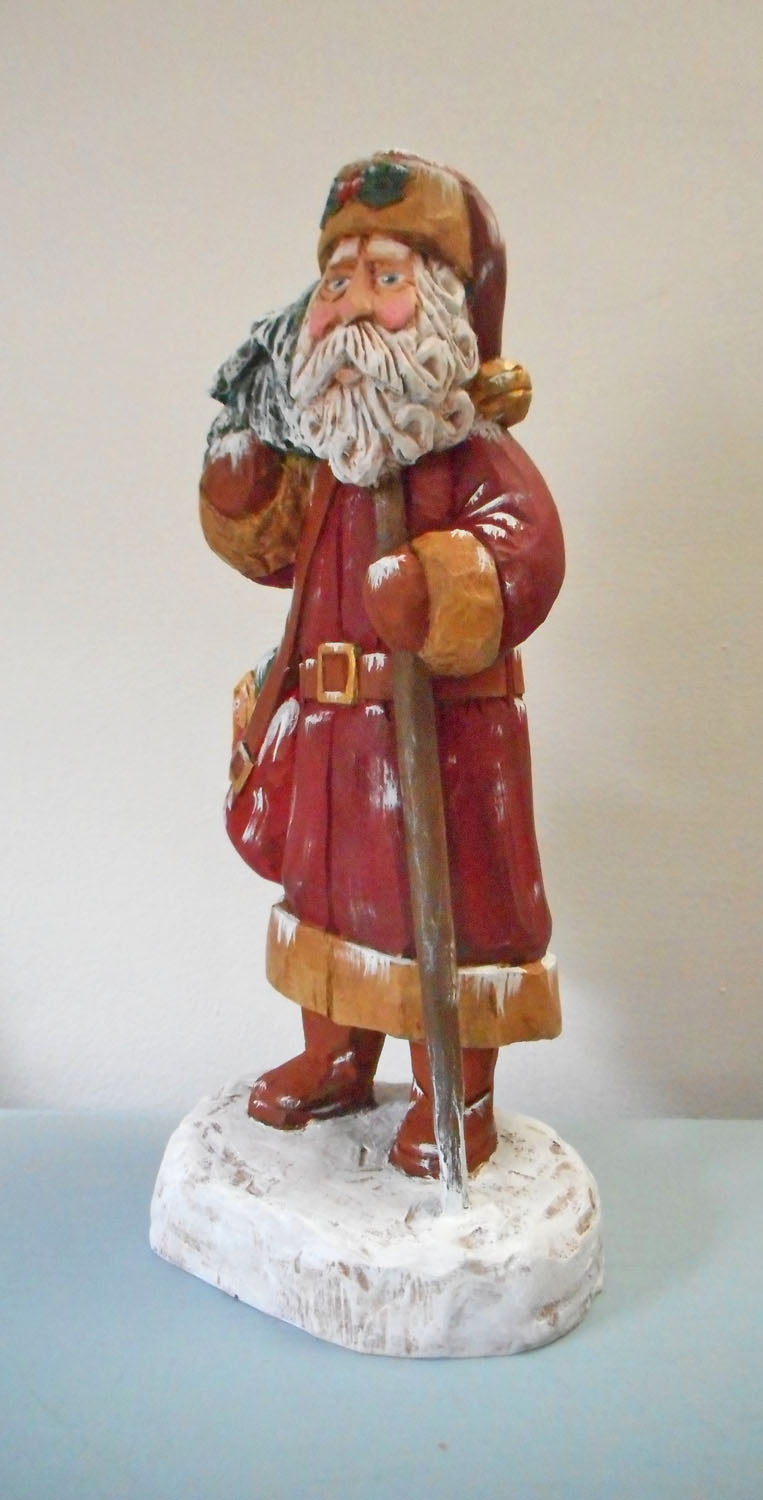Christmas Traveler Santa Claus Sculpture