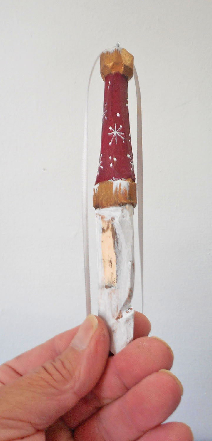 Tall hat Hand Carved Santa Claus Ornament