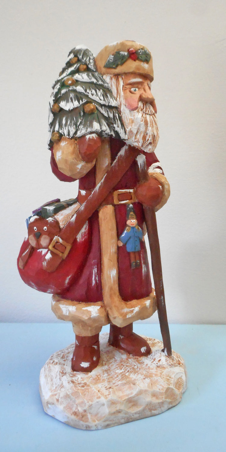 Christmas Traveler Santa Claus Sculpture